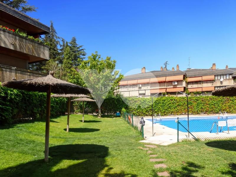 Foto f26161e7-04be-428d-ac5a-7c568dcef82b. Rez-de-chaussée avec chauffage parking piscine dans Madrid