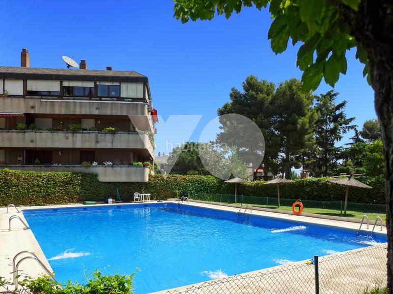 Foto f5b7a09f-694a-47d5-8915-ddae116e9f5b. Rez-de-chaussée avec chauffage parking piscine dans Madrid