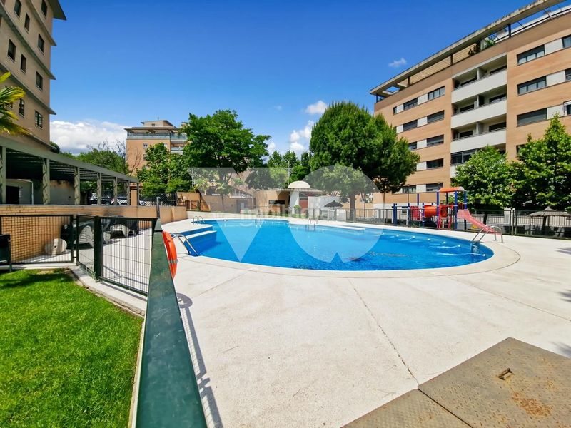 Foto 3ff742ba-b9ba-4a8b-8a9b-f73214ebabf3. Flat with heating parking pool in Rejas Madrid