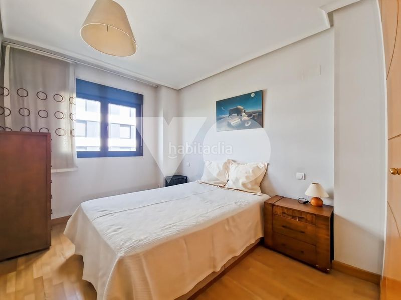Foto 45a6d493-01ba-49fb-9466-b8c3ce48efec. Flat with heating parking pool in Rejas Madrid
