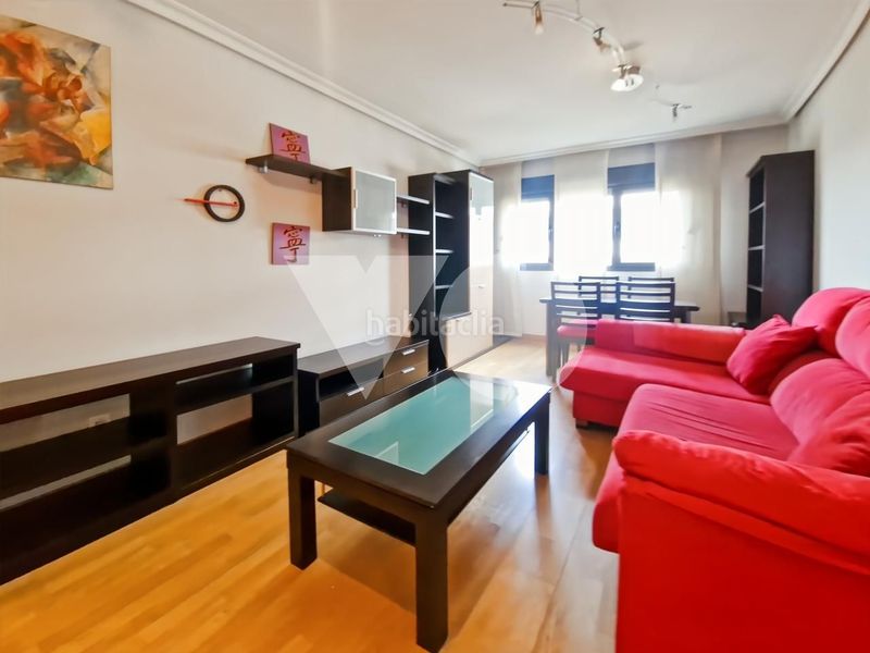 Foto 78521f95-5678-4311-9320-07588f4015e7. Flat with heating parking pool in Rejas Madrid