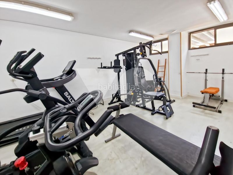 Foto 8d2fdd59-31ea-4795-9e87-bec9d306f72a. Flat with heating parking pool in Rejas Madrid