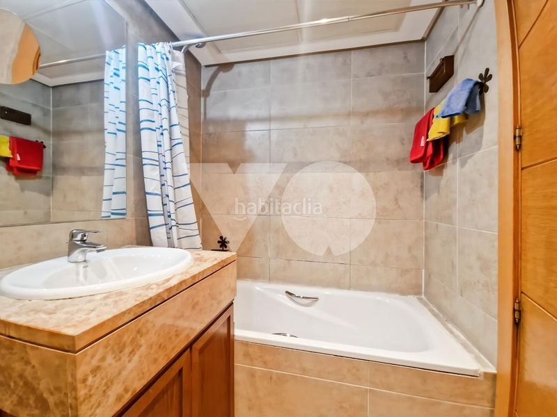 Foto 94e9a8e9-6969-4aa4-95b0-fd5e8a60ad1e. Flat with heating parking pool in Rejas Madrid