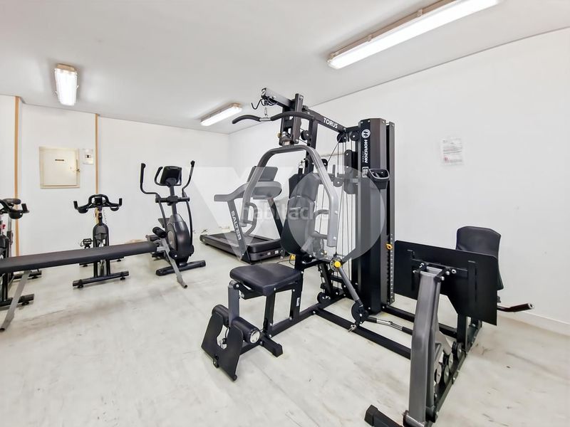 Foto be14cabf-13b3-43f4-9bd6-4249a8904b7e. Flat with heating parking pool in Rejas Madrid