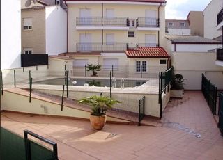 Piccolo appartamento  Calle mayor 27. Apartamento con piscina y plaza de garaje