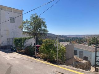 Wohngrundstück in Calle Amargura 27