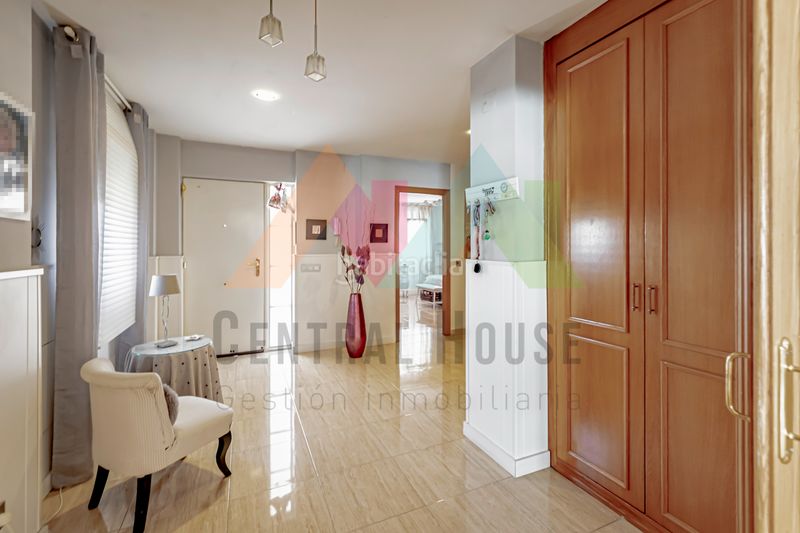 Foto a4cd2ffe-7ba7-4607-95fb-823059ce1876. Casa adossada amb calefacció aparcament piscina a Guadalajara