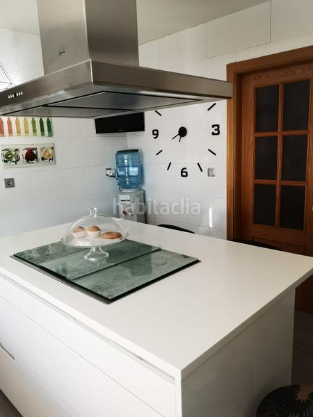 Foto a905af5f-7594-447a-be71-7e8ebc91a112. Casa adossada amb calefacció aparcament piscina a Guadalajara