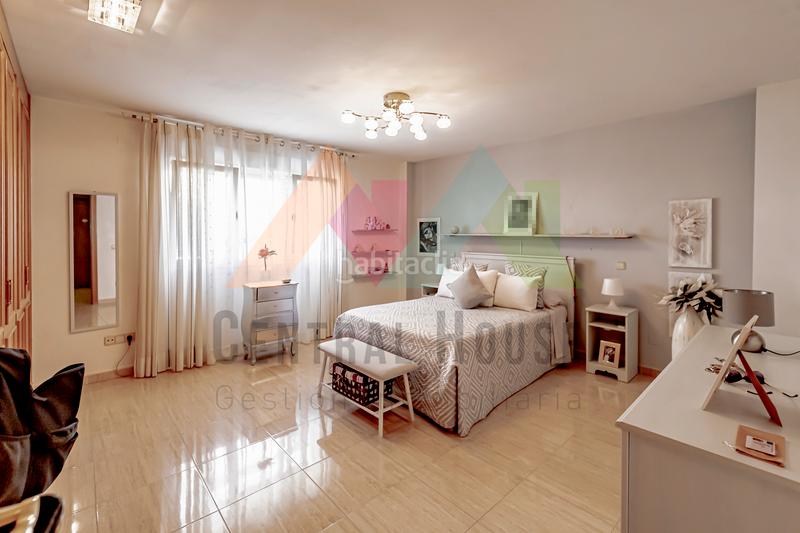 Foto f9f6fe19-e1a3-4a0d-a48a-aeb22caaa598. Casa adossada amb calefacció aparcament piscina a Guadalajara