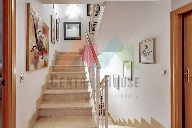 Foto 23f2b6e5-385f-4ba5-87c4-ab0098511037. Maison jumelée avec chauffage parking piscine dans Los Valles-Sanz Vazquez-El Fuerte Guadalajara