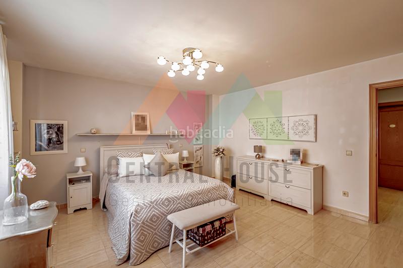 Foto 36c064a0-6c82-44b9-b599-af4da7f079ec. Maison jumelée avec chauffage parking piscine dans Los Valles-Sanz Vazquez-El Fuerte Guadalajara