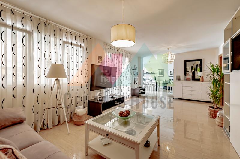 Foto bf2a48f8-e3f6-4b19-b3eb-3f8560720908. Maison jumelée avec chauffage parking piscine dans Los Valles-Sanz Vazquez-El Fuerte Guadalajara