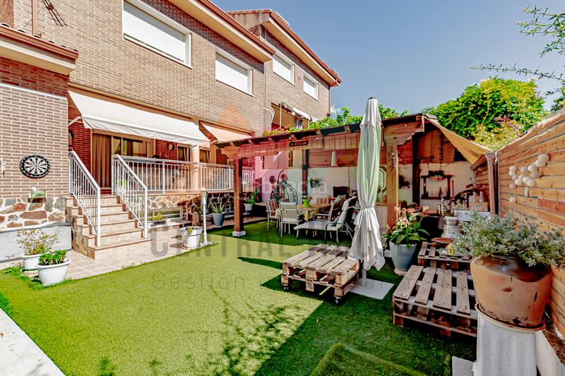 Foto ac9f609b-a4ba-4a6a-94d4-7e9aac94b614. Semi detached house with heating parking pool in Los Valles-Sanz Vazquez-El Fuerte Guadalajara