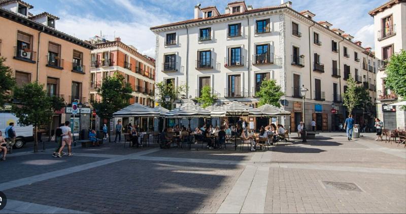 Foto 3b65a320-e1a0-493d-a86c-f25fb15d57f2. Apartamento en travesía de las beatas 8 en Universidad-Malasaña Madrid