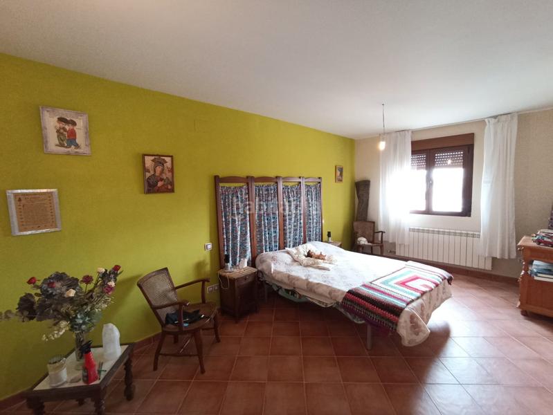 Foto 20caba74-1040-48d0-9bb6-cf20639cda3a. Casa amb calefacció a San Pedro del Arroyo