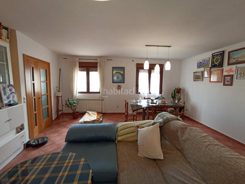 Foto 7ca0c6a2-e0c8-4760-b380-109aaae4cc27. Casa amb calefacció a San Pedro del Arroyo