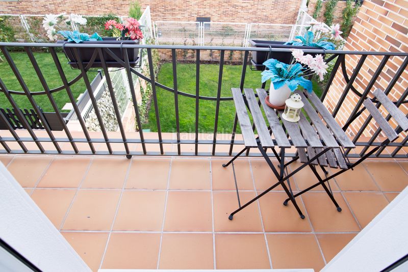 Foto e6581f1c-1378-4f2d-ae9b-782571580b3f. Casa adossada amb xemeneia calefacció piscina a El Pastel Boadilla del Monte