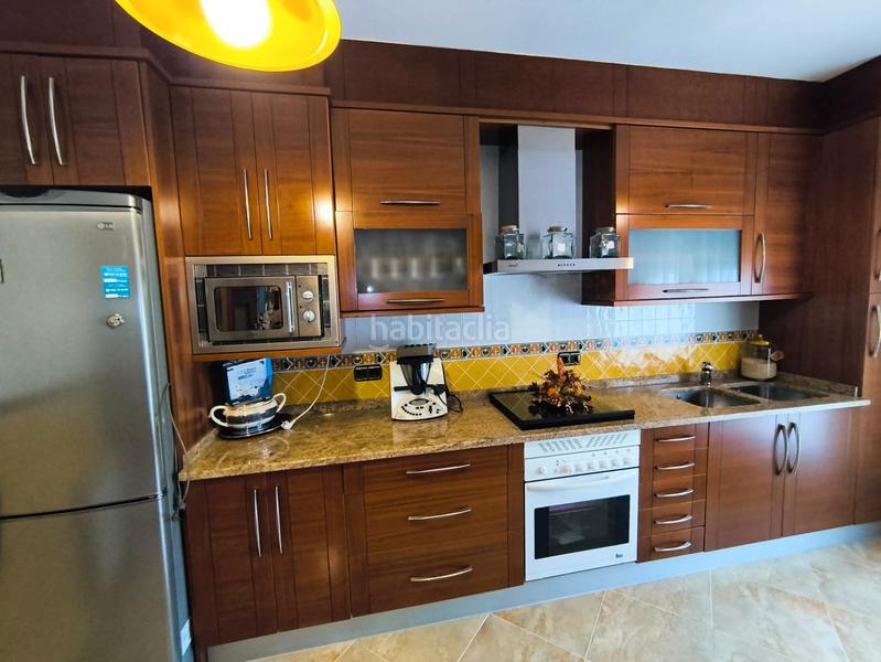 Foto 5f5a6961-47c5-41aa-b77a-875587d36ccd. Chalet with fireplace heating parking in Lillo