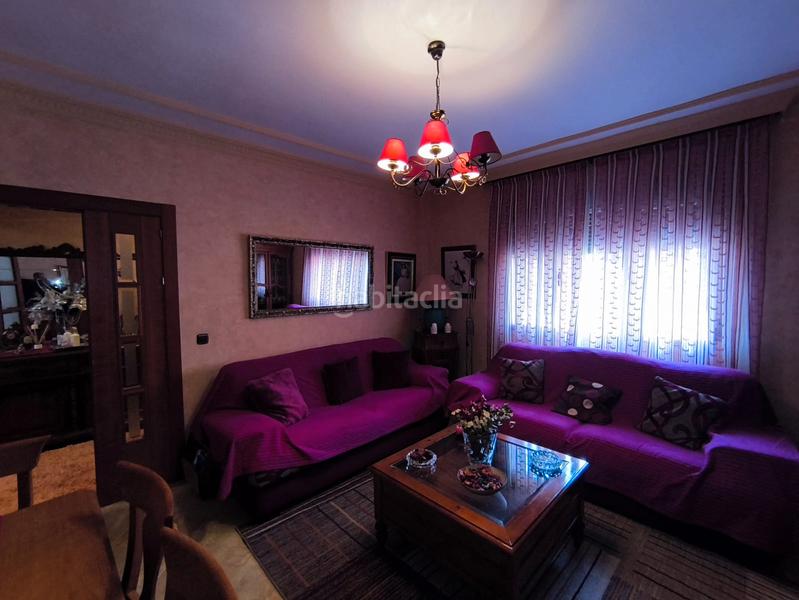 Foto 2af3f8af-b784-42d7-907e-df26107b53c4. Chalet con camino riscaldamento parcheggio in Lillo