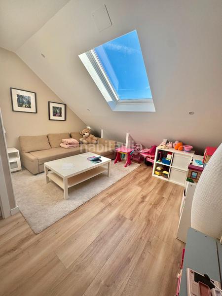 Foto 66377019-1ac0-4ed4-ba37-6480e2b36e11. Casa a schiera con riscaldamento parcheggio piscina in Majadahonda