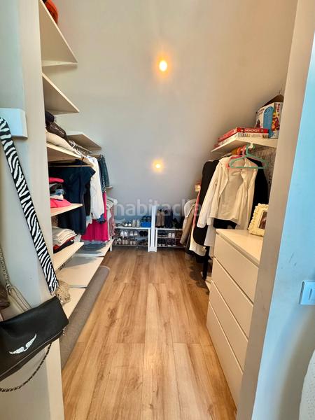 Foto 6b2c9486-b553-4ebe-b0e4-8e29e461c46c. Casa a schiera con riscaldamento parcheggio piscina in Majadahonda