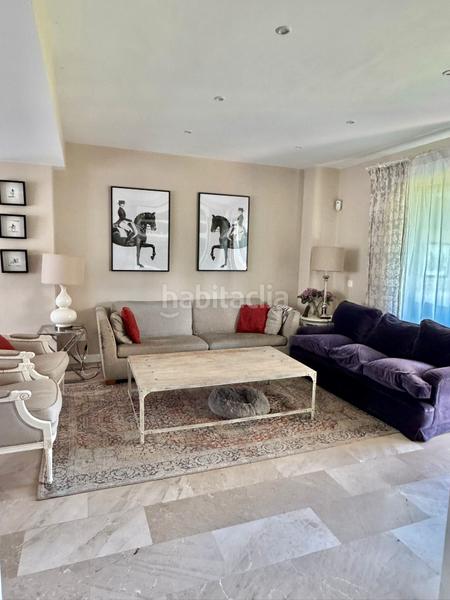 Foto a2ba8c17-2681-4f11-a837-db0945b78537. Casa a schiera con riscaldamento parcheggio piscina in Majadahonda