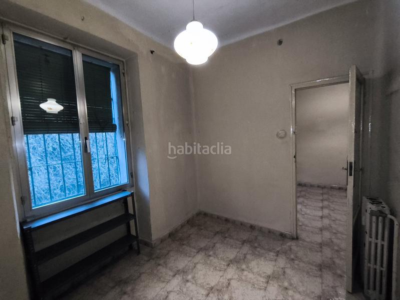 Foto 86882d4c-4350-4630-ba4b-bad12792629d. Piso en Jerónimos Madrid