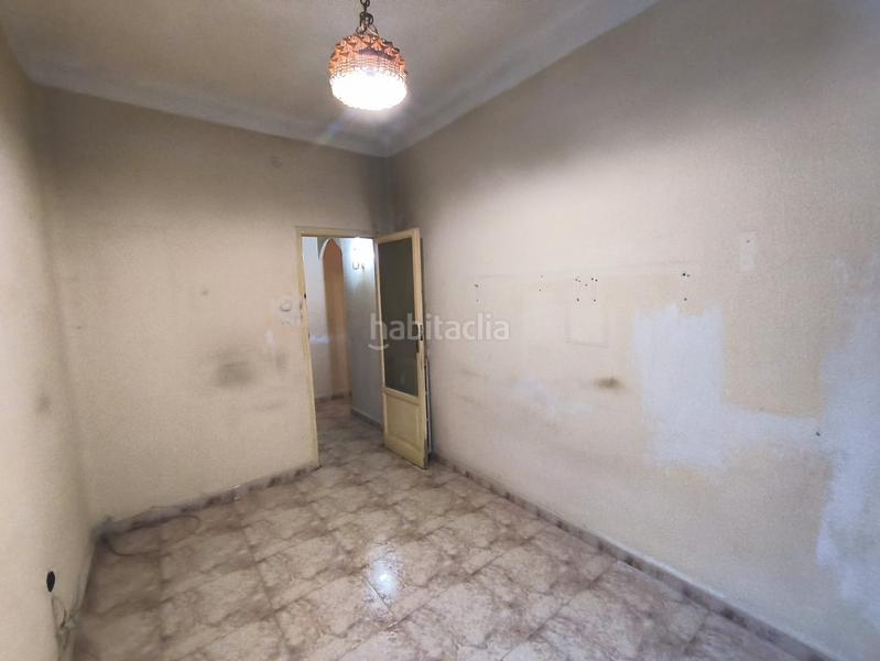 Foto f45f50b0-8a6b-4cc7-861b-78b249972a42. Piso en Jerónimos Madrid