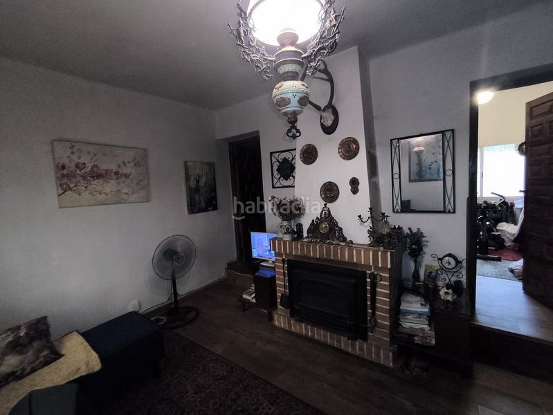 Foto d1042b37-2937-4364-88a9-8d0d3b395f7c. Casa amb xemeneia aparcament a Santa María de la Alameda