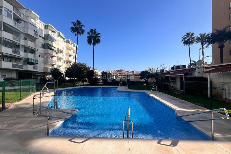 Foto 1b533202-4c5e-4d17-aaa2-6962dd341bc0. Piso para tener la vida que siempre soñaste te presentamos este oasis a un paso de la playa en Torremolinos