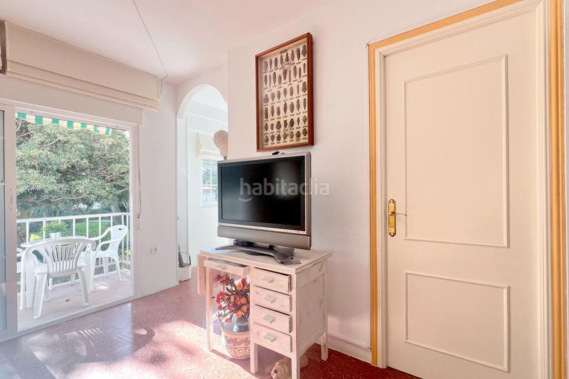 Foto 78652ab1-e7aa-4fef-bf17-f7ab167f0428. Piso para tener la vida que siempre soñaste te presentamos este oasis a un paso de la playa en Torremolinos