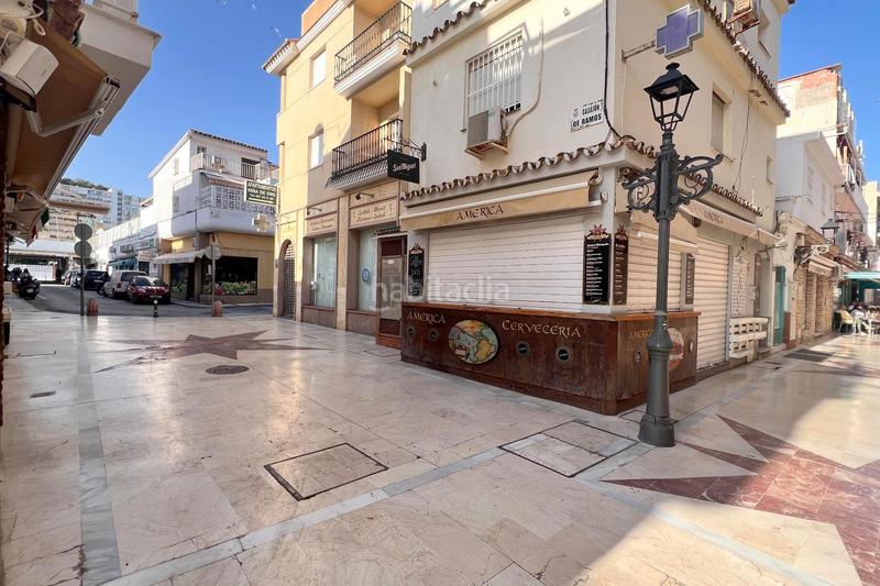 Foto dc5be028-efa2-484a-8af3-8598bd4ede7d. Piso para tener la vida que siempre soñaste te presentamos este oasis a un paso de la playa en Torremolinos