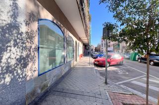 Local Comercial  Calle villaamil. Tu negocio merece brillar!