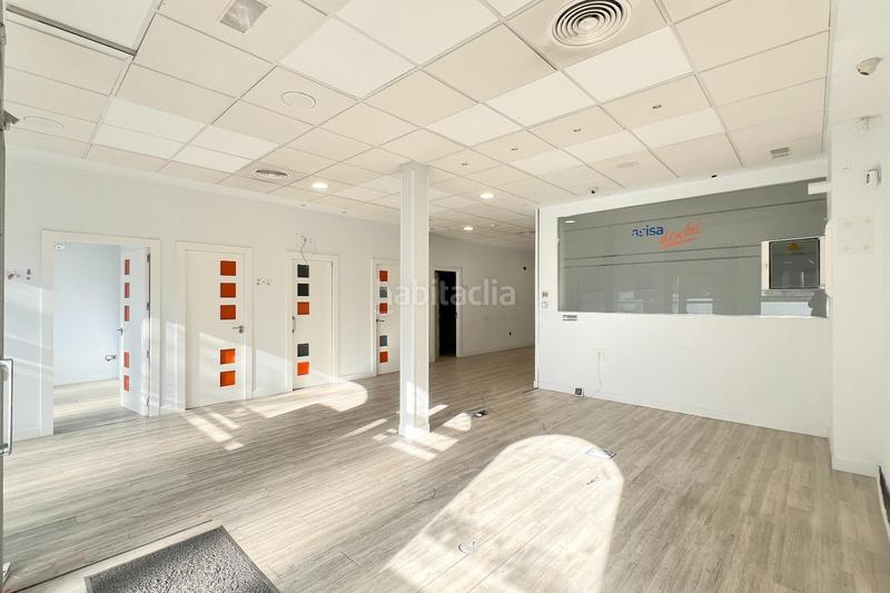 Foto 52b6bcb9-43fe-40c0-a495-30f62a04b435. Local comercial tu negocio merece brillar! en Centro Móstoles
