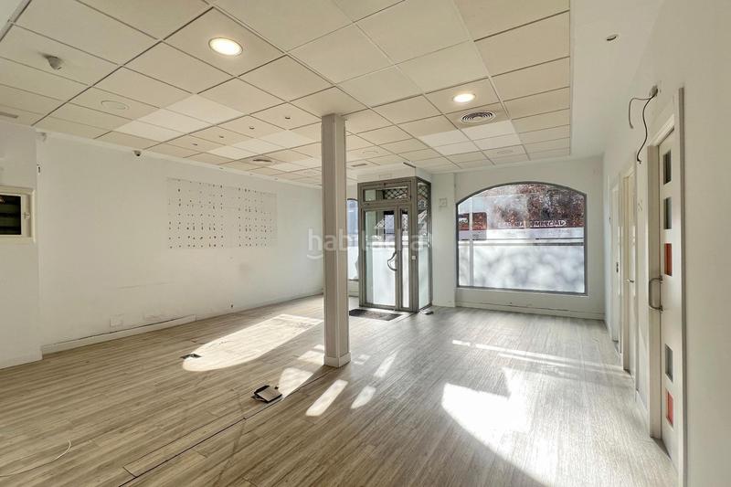 Foto 61940679-658f-4065-b03f-36f4f6cd2fc9. Local comercial tu negocio merece brillar! en Centro Móstoles