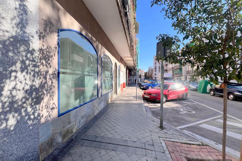 Foto bf1fd383-e28a-4411-81c3-f18053202ebf. Local comercial tu negocio merece brillar! en Centro Móstoles