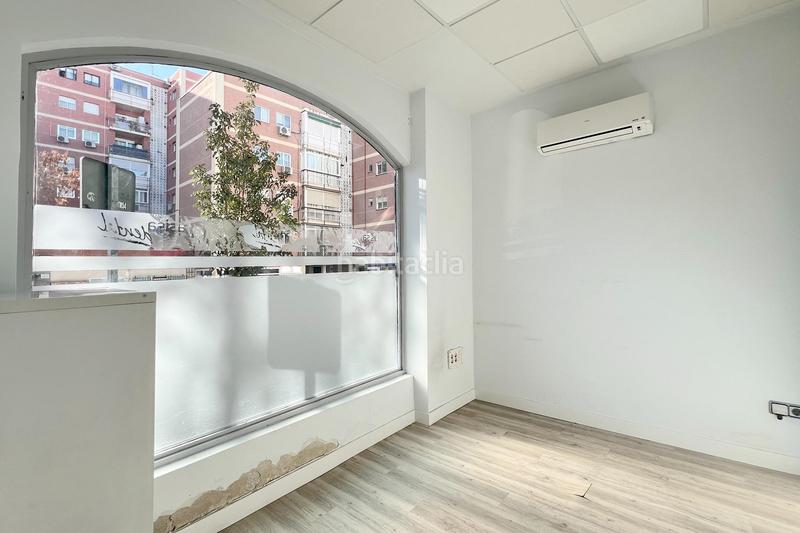 Foto db344c20-a093-4a80-97d1-595003162547. Local comercial tu negocio merece brillar! en Centro Móstoles