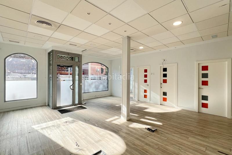 Foto e44eb406-020f-4554-af99-a08140e85db2. Local comercial tu negocio merece brillar! en Centro Móstoles