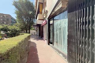Location Local commercial  Avenida dos de mayo. Este local puede ser lo que tú quieras!