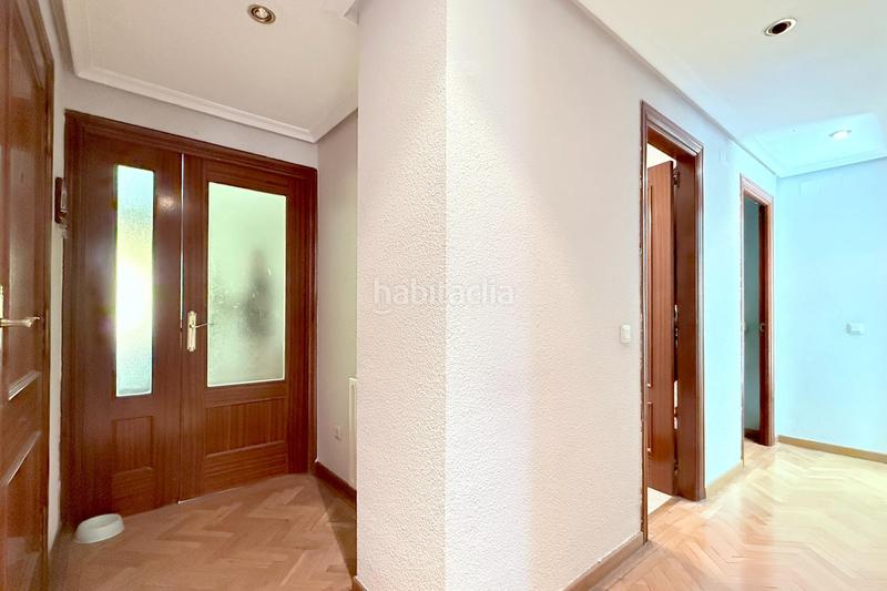 Foto 0857b054-9c69-4a08-b67a-24f8b28e53ee. Appartement avec chauffage parking piscine dans Butarque Madrid