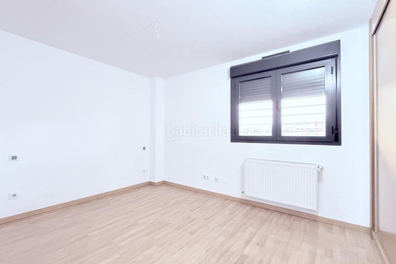 Foto 263de62b-90f3-4ebf-abb0-69184d2e9be6. Rent flat with heating parking pool in Sur - PAU 4 Móstoles