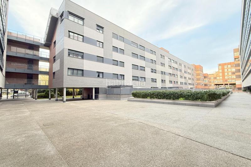 Foto 40744d88-0498-4b83-bb47-c71c47699fae. Rent flat with heating parking pool in Sur - PAU 4 Móstoles