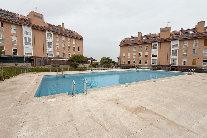 Foto 071e5807-b844-4e8b-a503-aff0af80853d. Piso grandes sueños, grandes proyectos, gran casa para cumplirlos en Arroyomolinos