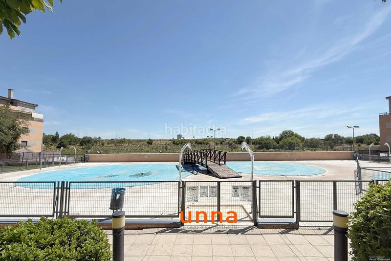 Foto 16b06235-a6f2-454b-9de0-0d8d0ec1f151. Àtic amb calefacció aparcament piscina a Parque Oeste-Fuente Cisneros Alcorcón