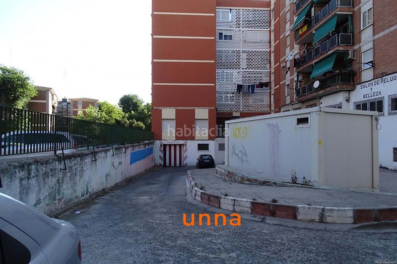 Foto ef0eeb2f-78d8-47f7-9b0f-62ff992809a0. Aparcament cotxe a Centro Móstoles
