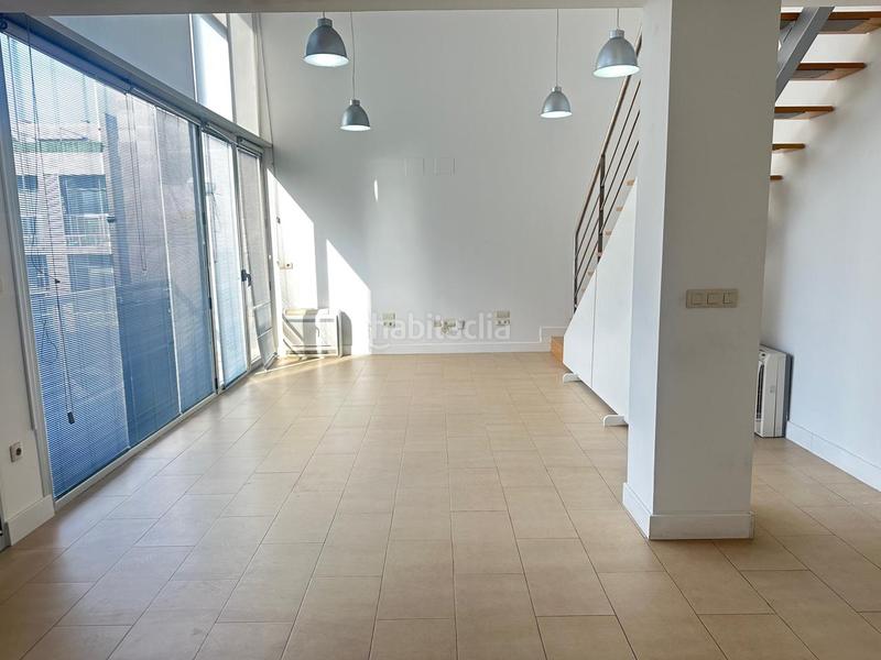 Foto ca895767-ca3b-483e-84cc-638d39a99749. Zweistöckige wohnung mit heizung parking in Cuatro Vientos Madrid