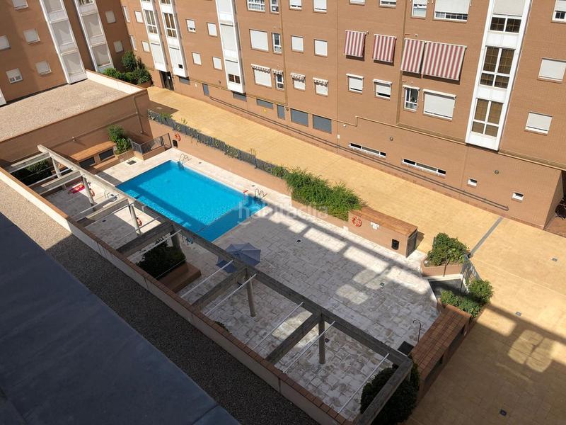 Foto 29b71198-17f9-48ca-8d7b-ff0d66ff3c88. Miete dachwohnung mit pool in Legazpi Madrid