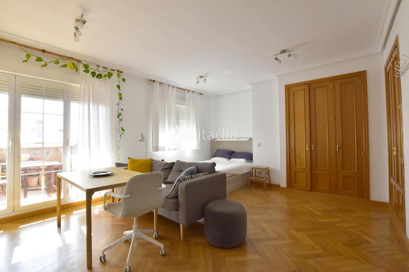 Foto 846a2fc9-cd47-4654-8990-9cf8da5ae73f. Rent penthouse with pool in Legazpi Madrid