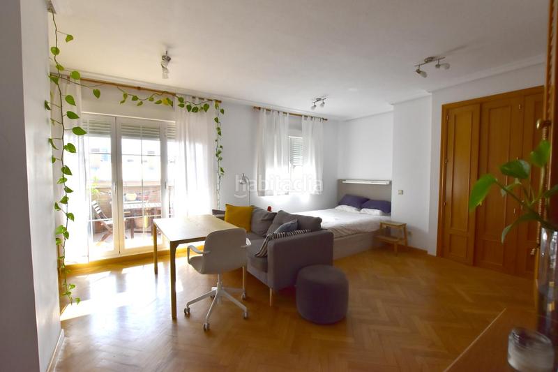 Foto b6d637b8-632d-4e91-b577-cd21d239490e. Rent penthouse with pool in Legazpi Madrid