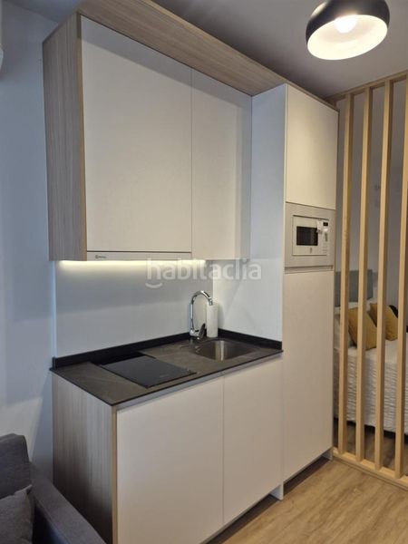 Foto 855c6434-5554-40cc-9195-95bd13c0cfad. Estudi a Lucero Madrid